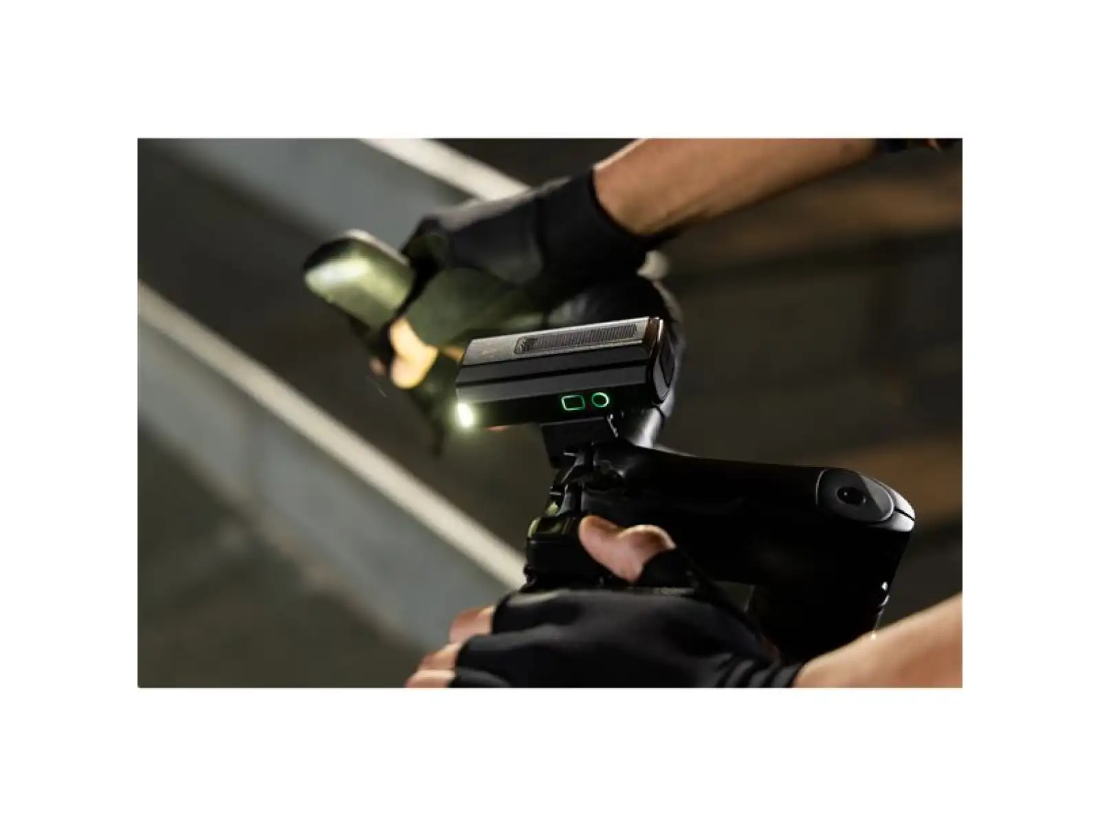 Giant Recon HL 1200 přední světlo USB