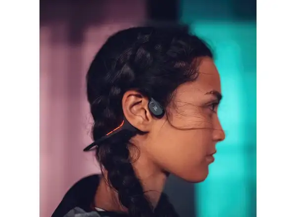 Suunto Wing sluchátka s nabíjecí stanicí Black