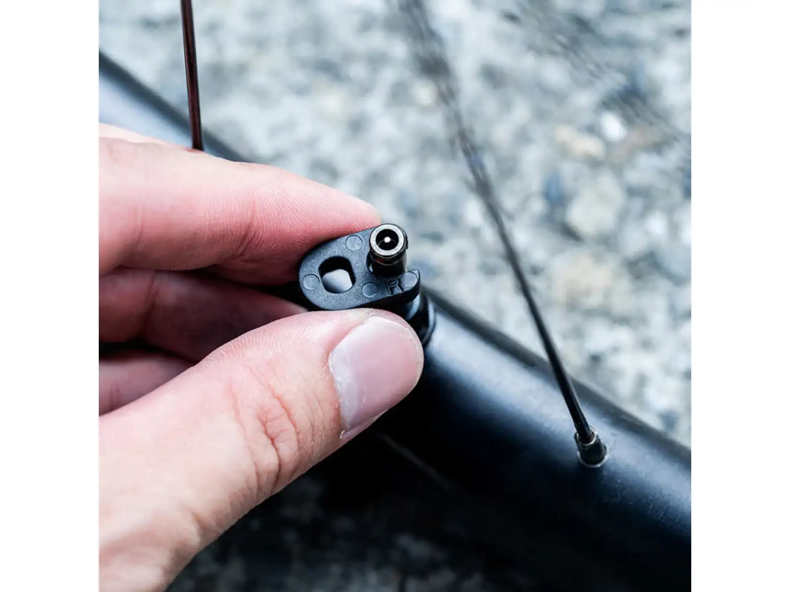 Lezyne CLIK by Schwalbe vložka ventilku černá
