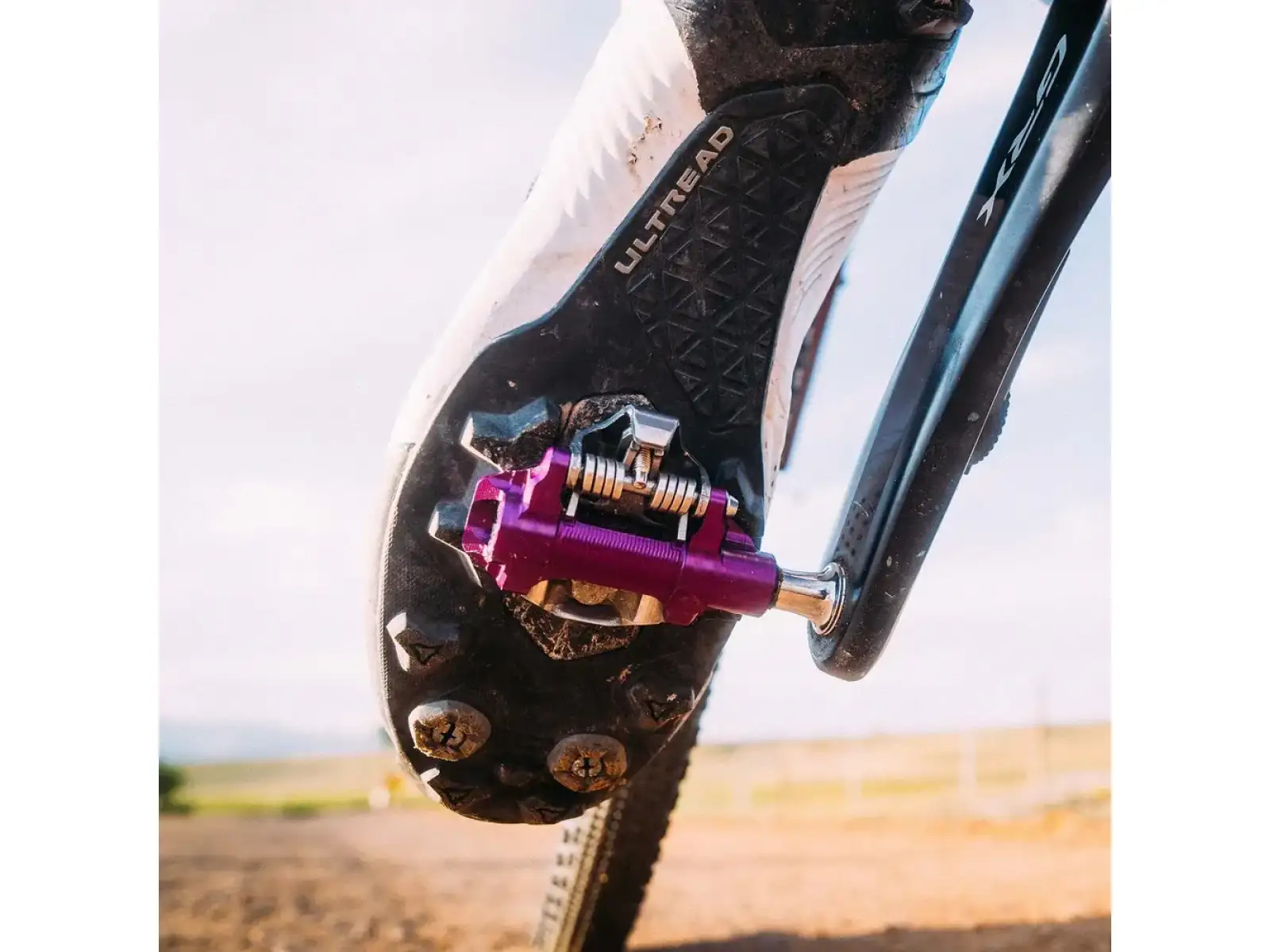 WOLF TOOTH DEL Gravel Race Clipless pedály Ultraviolet Purple