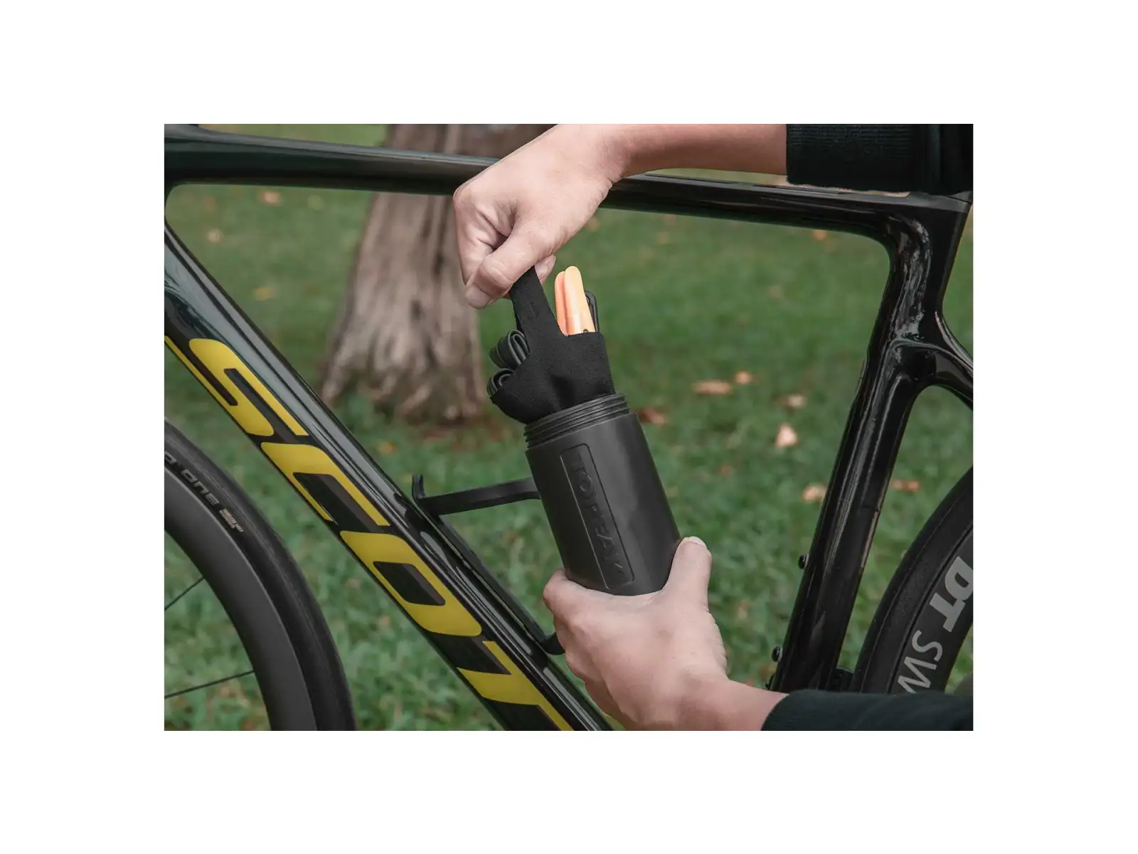 Topeak Escape Pod S brašna do košíku na láhev