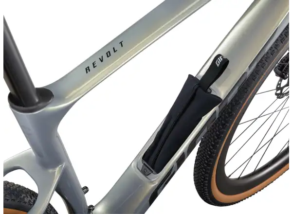 Giant Revolt Advanced 0 gravel kolo Aurora Noise