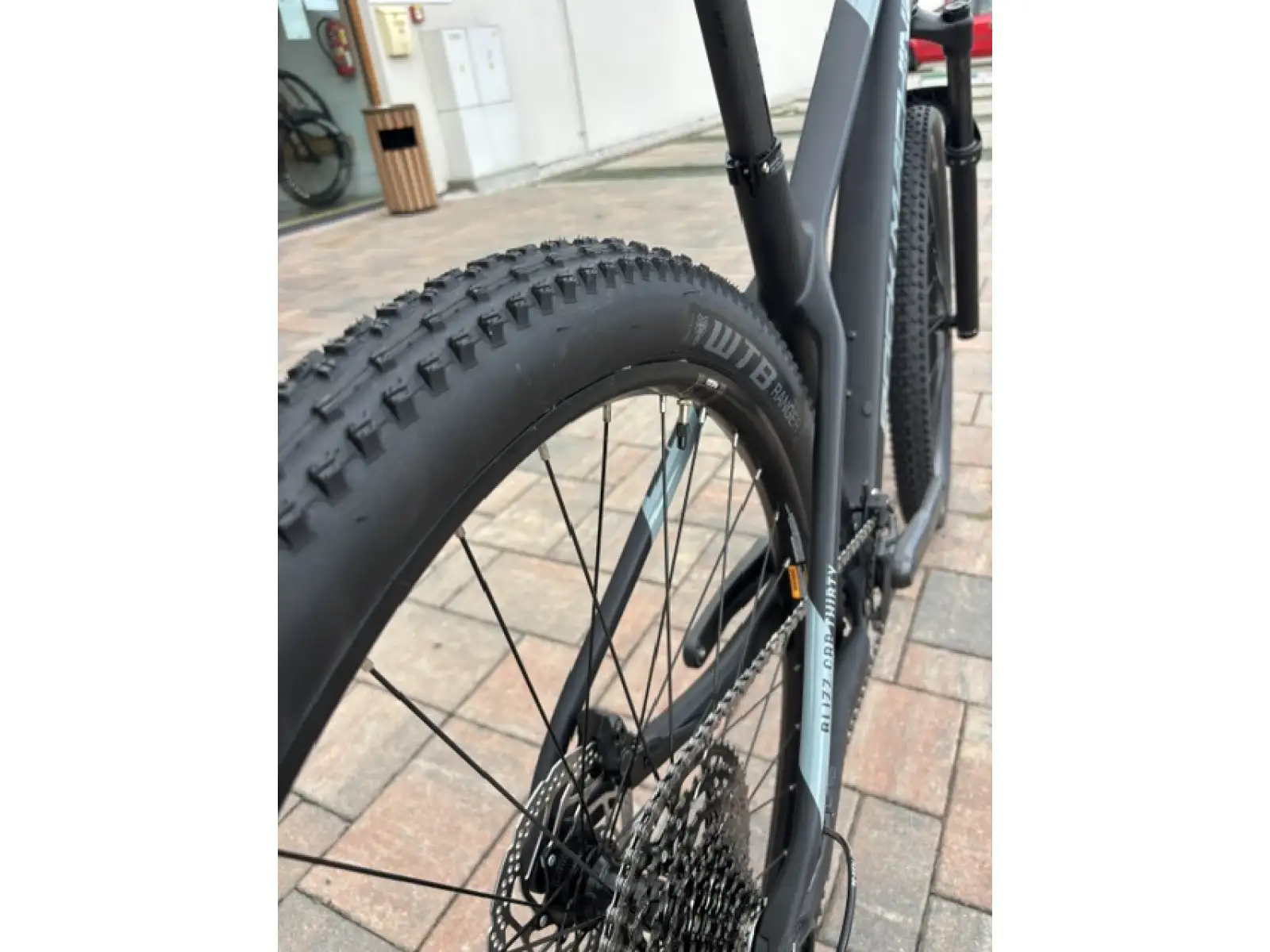 Rock Machine BLIZZ CRB 30-29 horské kolo Black/Grey VZOREK