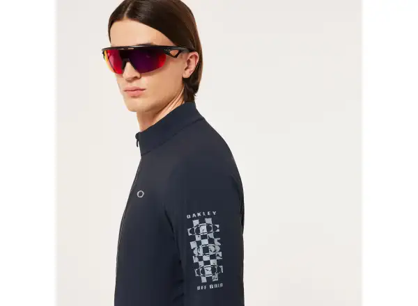 Oakley Off Grid Pkble 2.0 pánská bunda Blackout