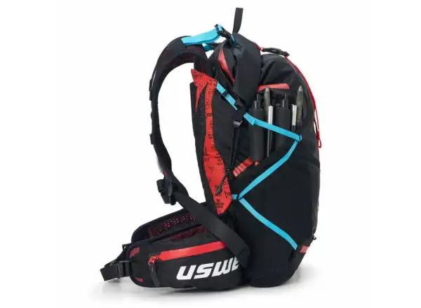 USWE Hajker 18 multisportovní batoh Carbon black 2x500ml vel. S