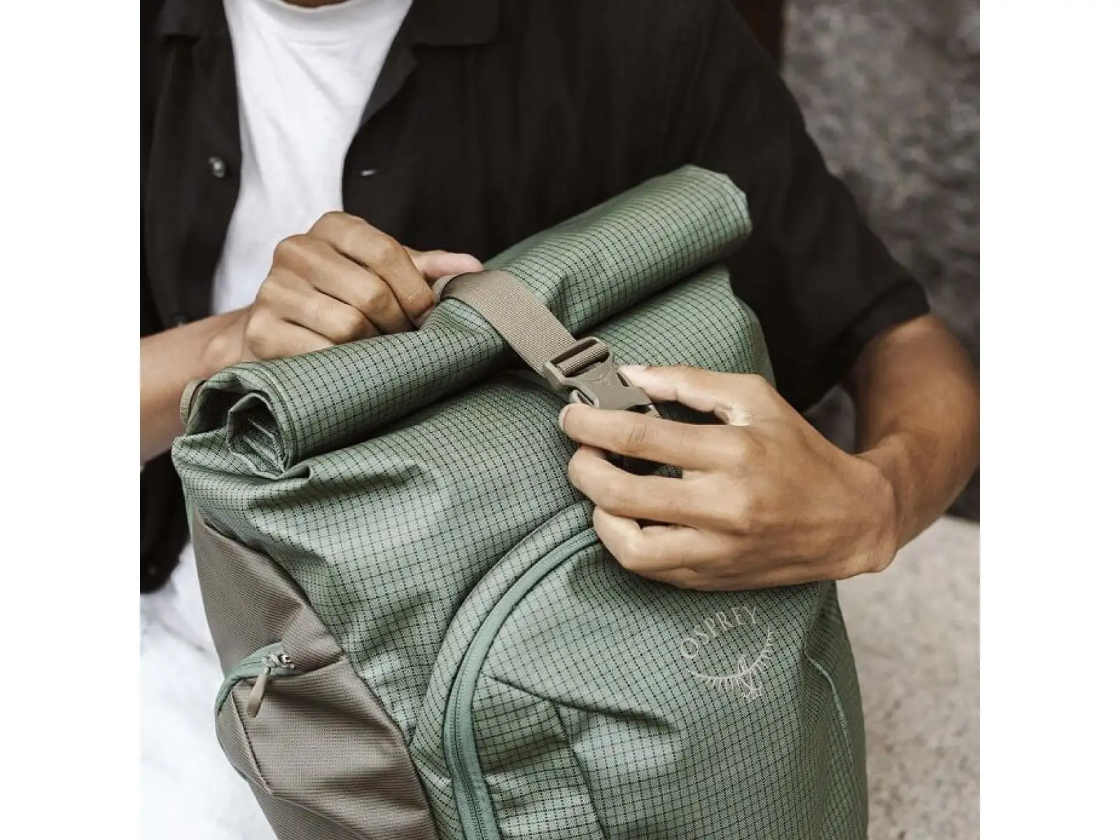 Skladem Novinka Osprey Transporter Roll Top batoh Pine Leaf