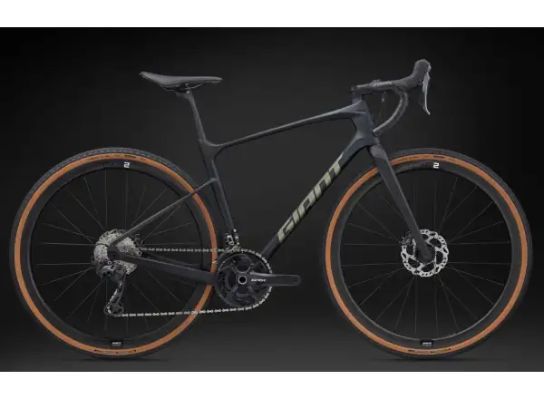 Giant Revolt Advanced 0 gravel kolo Carbon