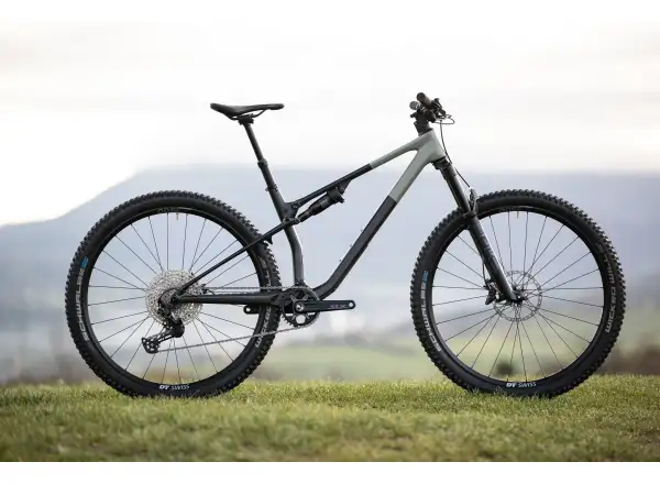 Superior XF 9.6 DC horské kolo Matte Carbon/Grey