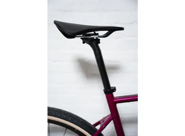 Ridley Kanzo Adventure Alu GRX400 gravel kolo Jazzberry Jam Metallic/Black