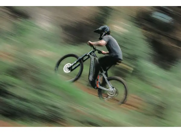 Cannondale Moterra Carbon LT 1 celoodpružené elektrokolo Black