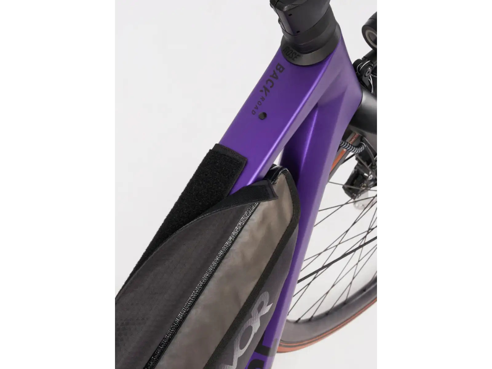 Aevor Bike Frame Bag brašna do rámu / přes rameno Proof Black