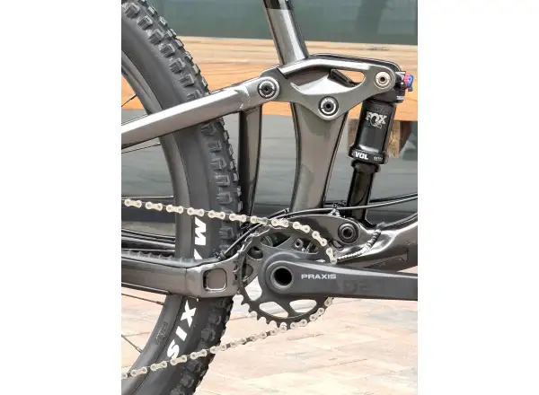 Giant Trance Advanced 29" celoodpružené horské kolo vel.M BAZAR