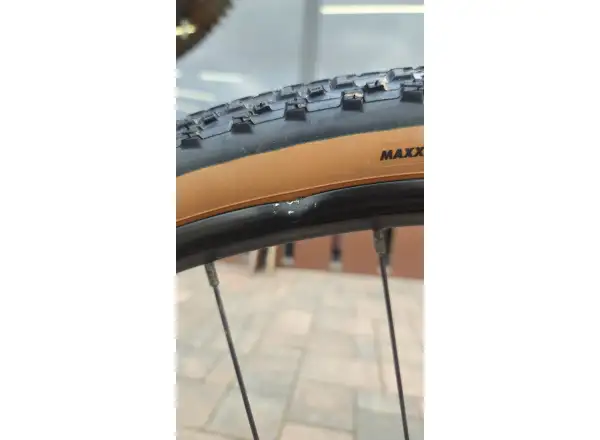 Cannondale Topstone Carbon 3 gravel kolo Butter Prověřeno