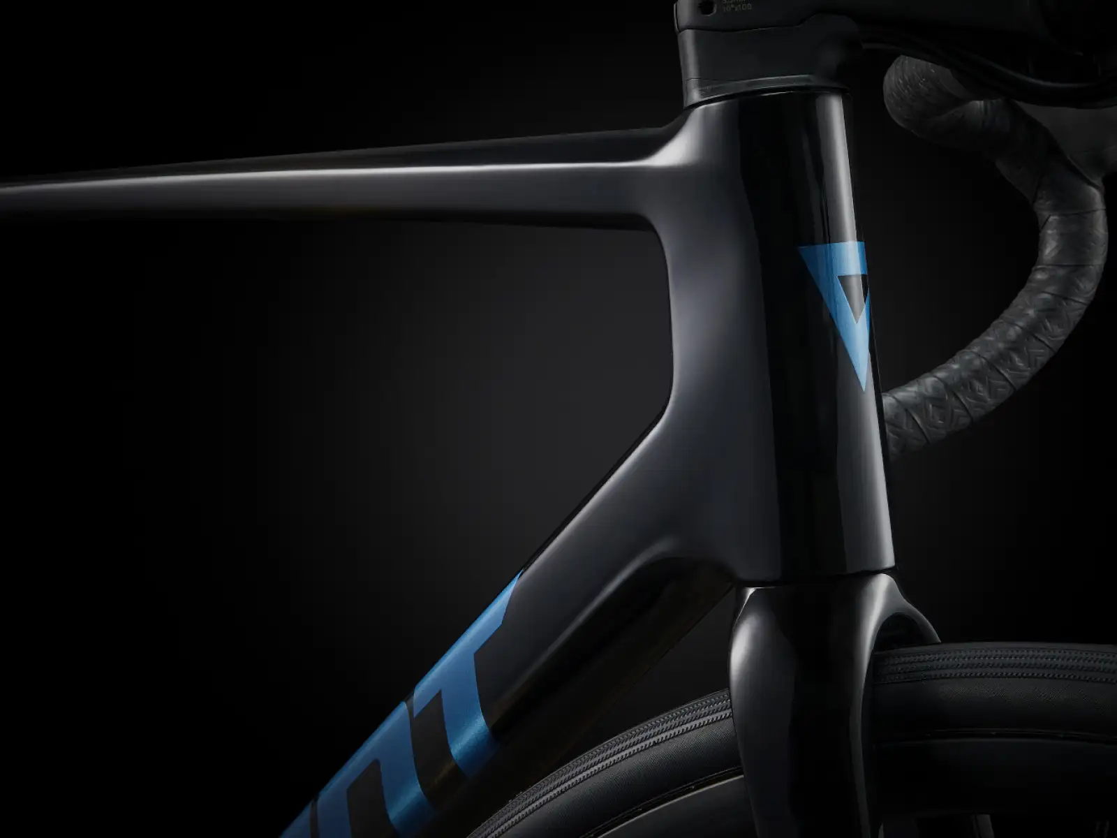 Giant TCR Advanced 2 KOM silniční kolo Carbon
