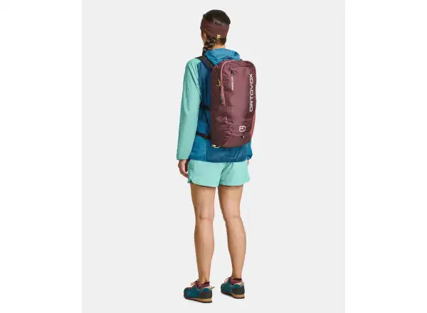 Ortovox Traverse Light 20 turistický batoh 20 l Winetasting