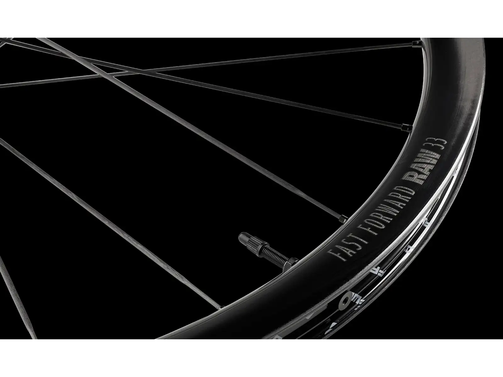 FFWD RAW CS 33 silniční vypletená kola Glossy Black