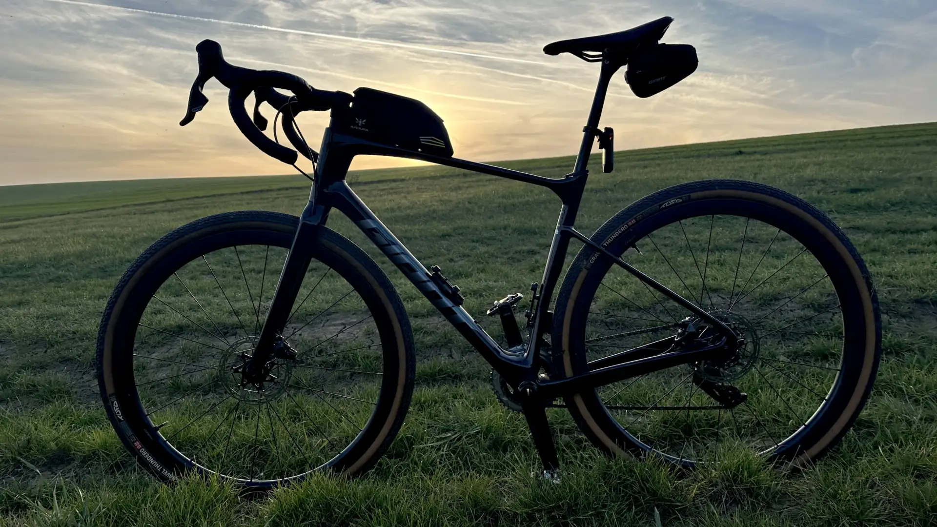 Brašny na kolo: Jak vybrat a rozumně sbalit výbavu na bikepacking