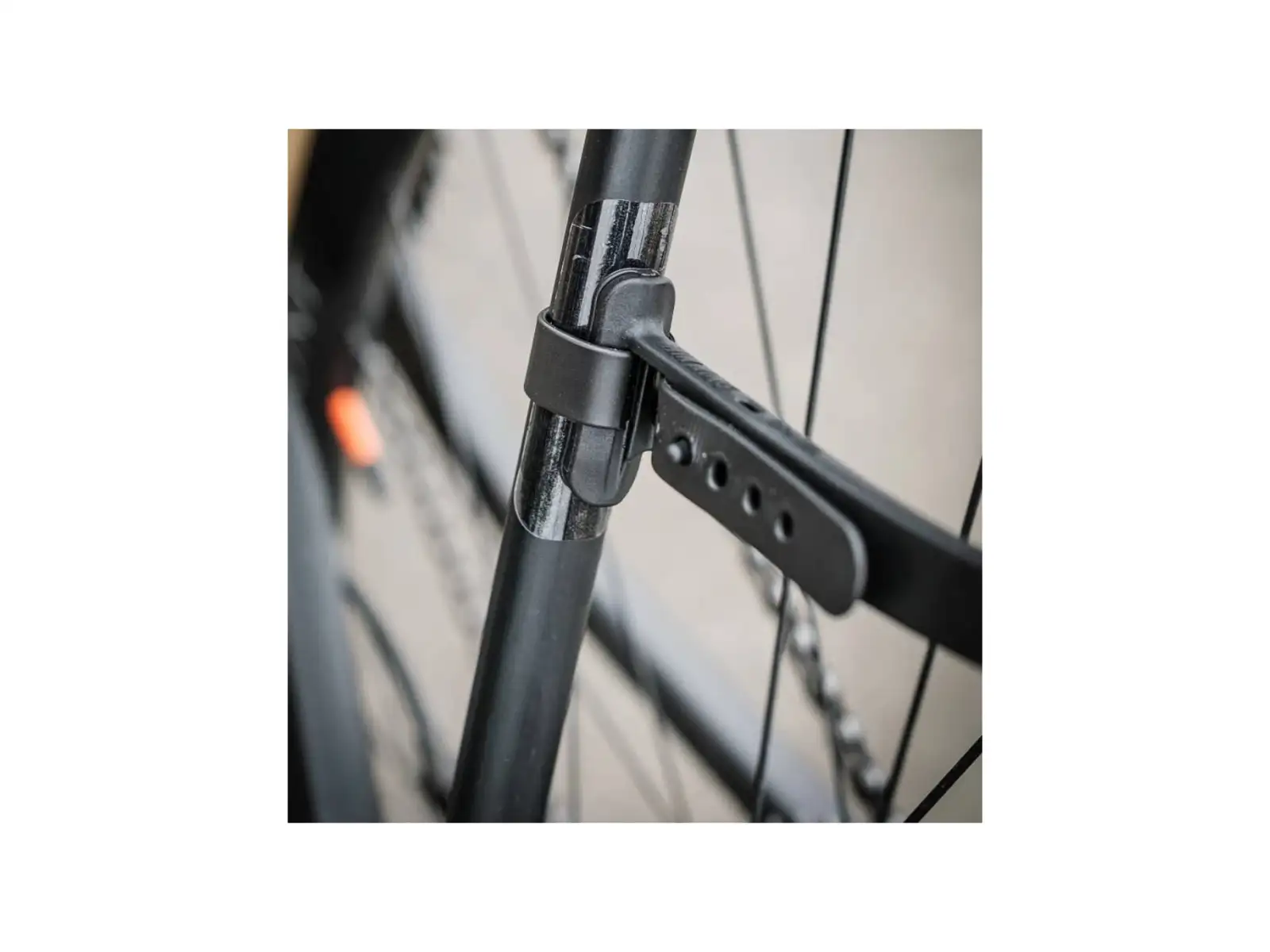 Ass Savers Win Wing 2 Gravel zadní blatník Black Dots