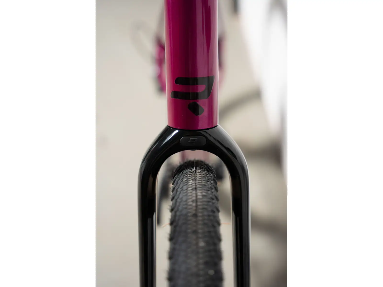 Ridley Kanzo Adventure Alu GRX400 gravel kolo Jazzberry Jam Metallic/Black