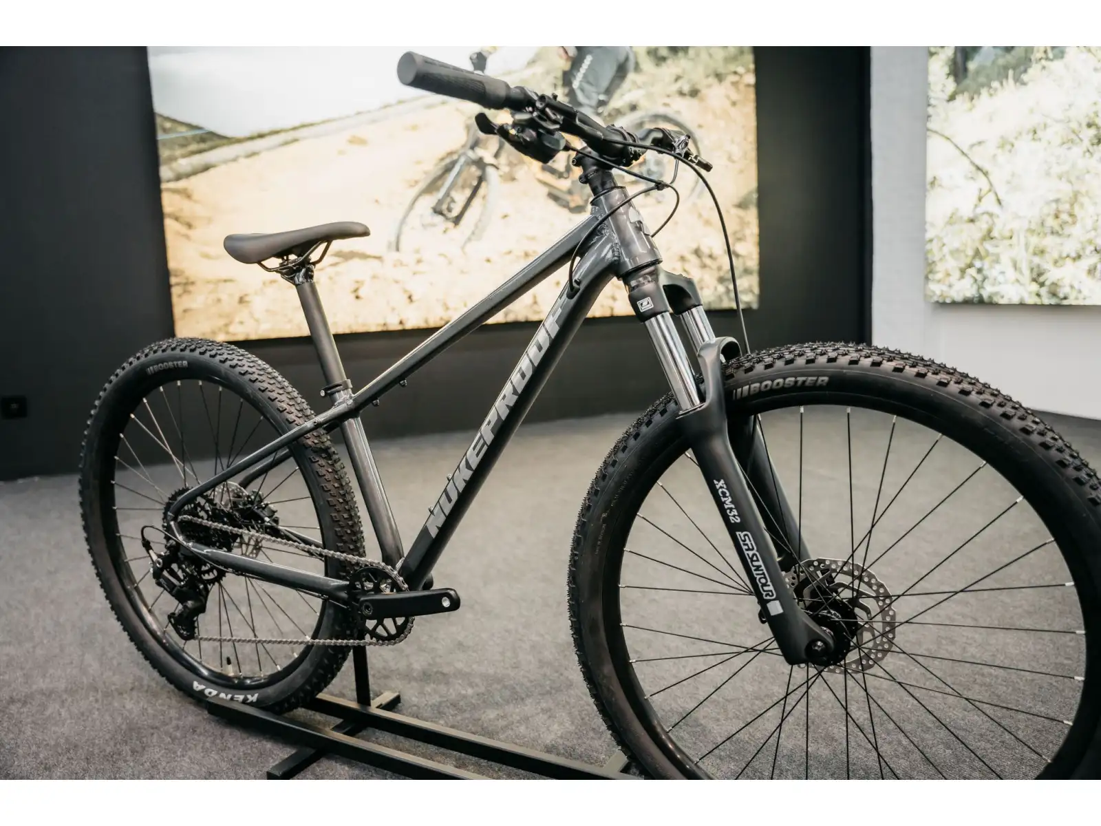 Nukeproof Tracker Sport 275 Essa 1x8 horské kolo Black/Bronze