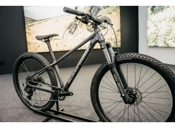 Nukeproof Tracker Sport 275 Essa 1x8 horské kolo Black/Bronze