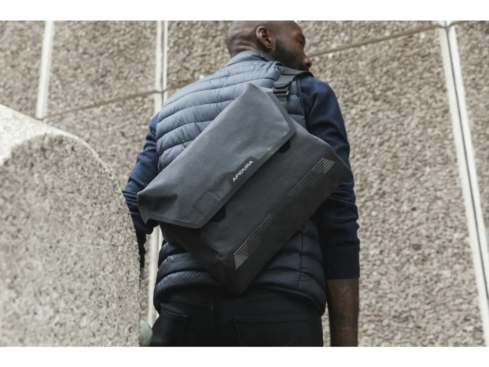 Apidura City Messenger batoh 13"
