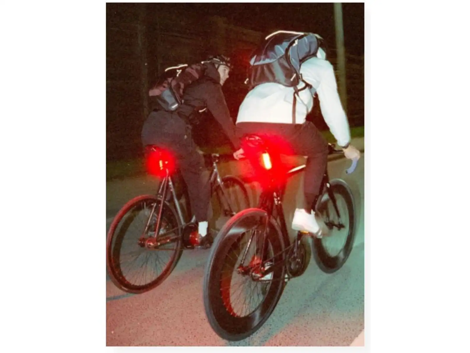 Aevor Bike Pack batoh 24 l Proof Black