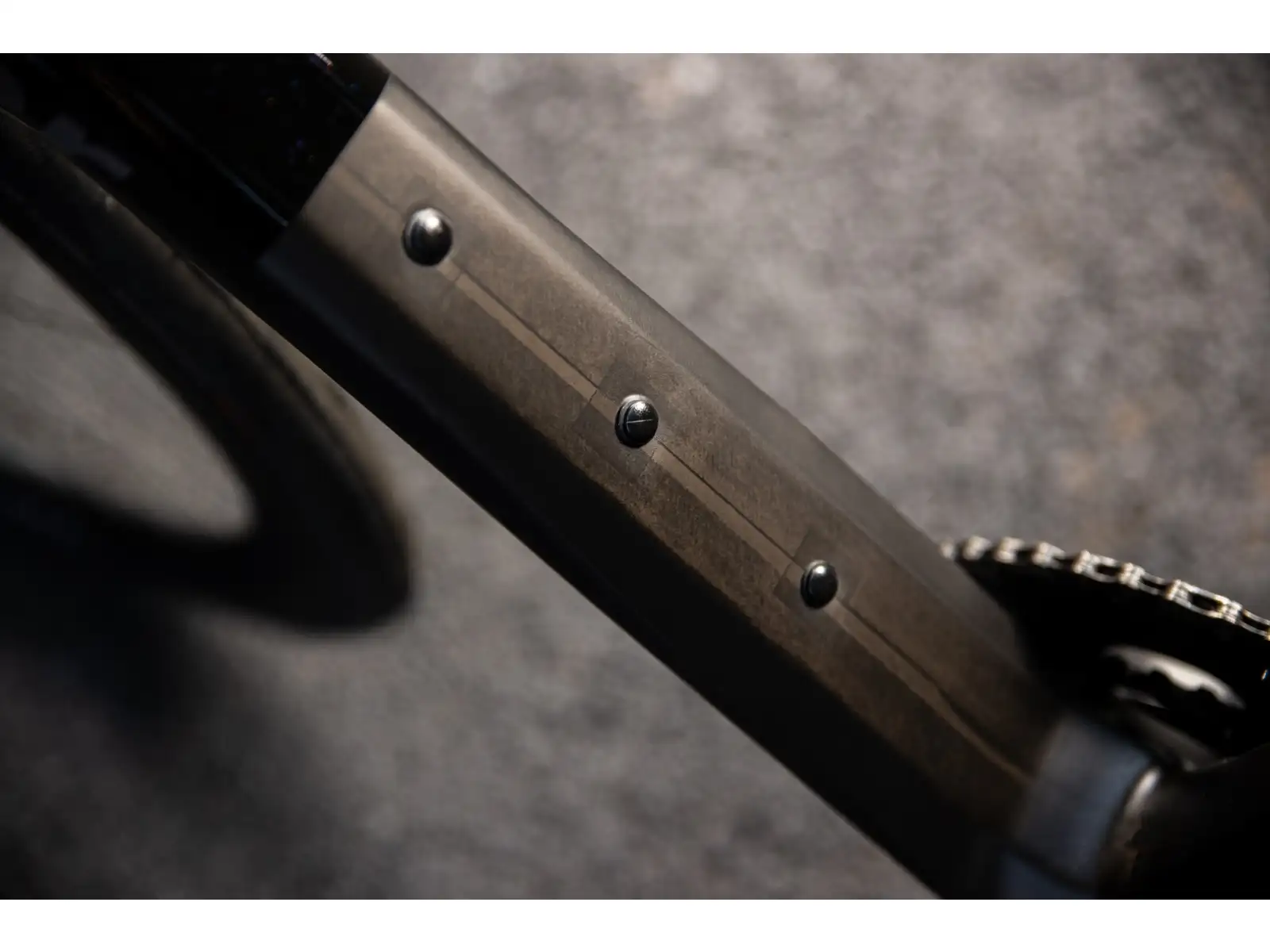 Superior XR 9.7 GF silniční kolo Gloss Rainbow Black / Carbon