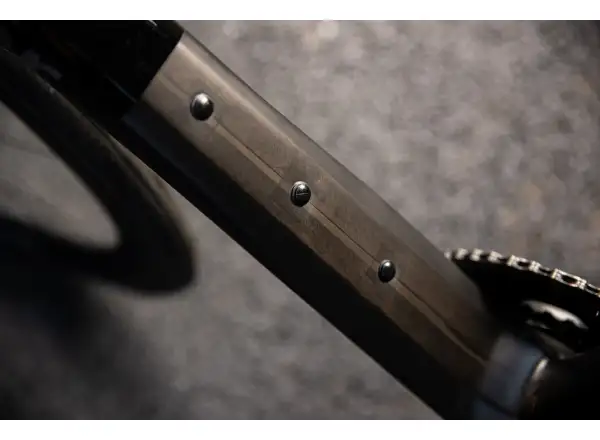 Superior XR 9.7 GF silniční kolo Gloss Rainbow Black / Carbon