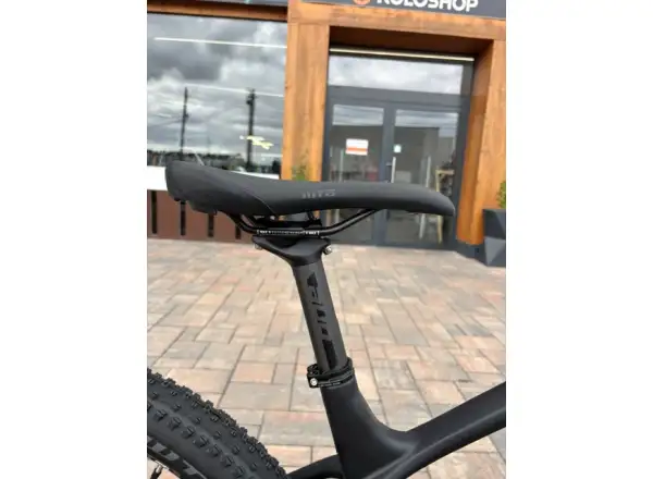 Rock Machine BLIZZ CRB 30-29 horské kolo Black/Grey VZOREK