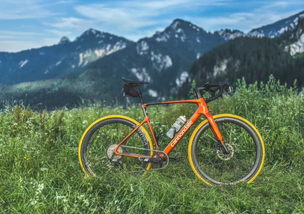 Dravý parťák do každého terénu: Podrobná recenze Cannondale SuperX