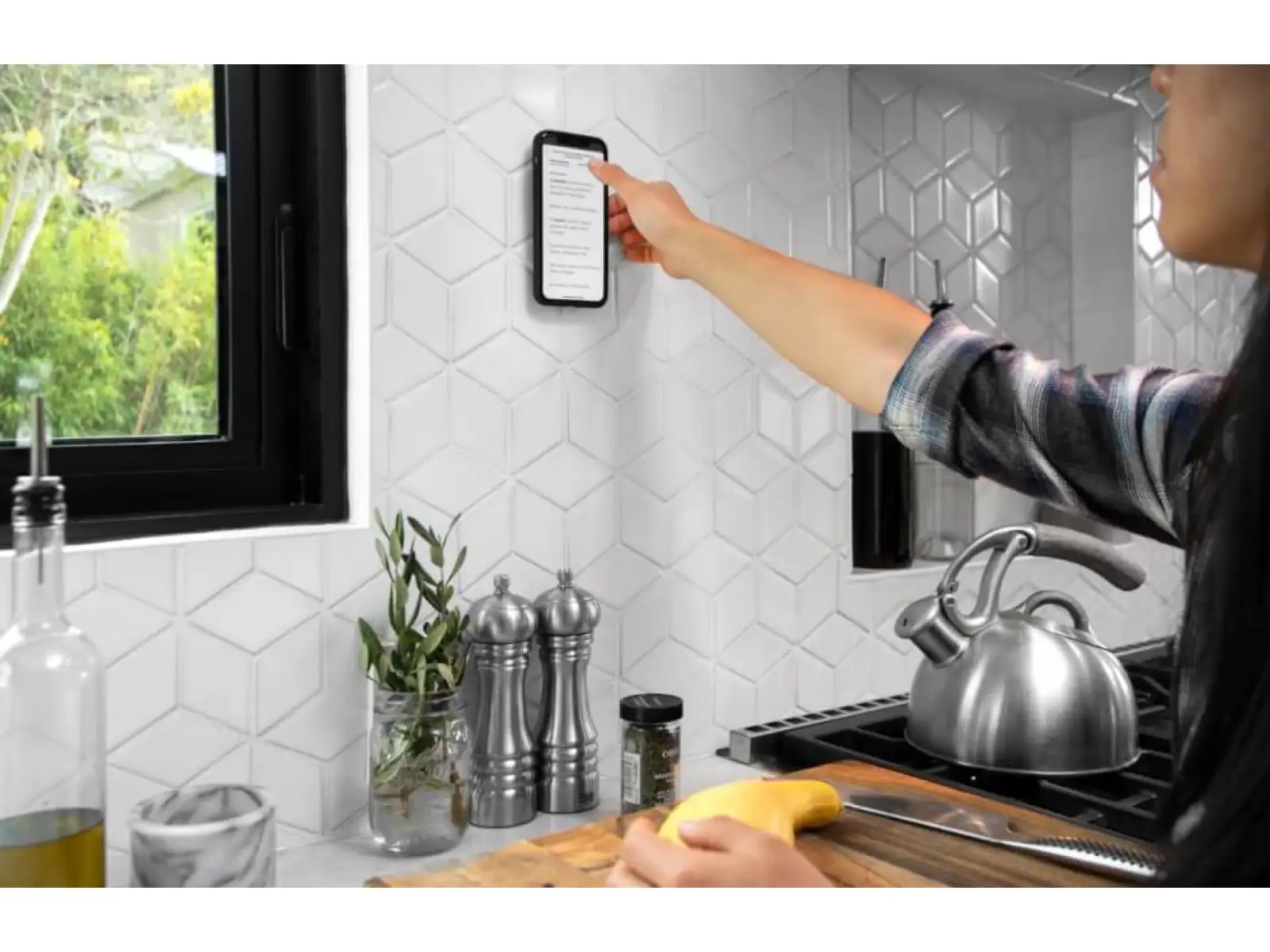 Peak Design Wall Mount magnetický držák na mobil Bone