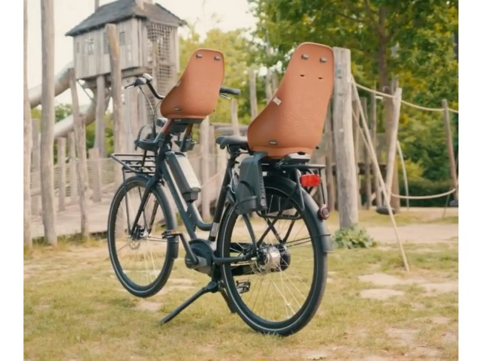 Urban Iki BIO dětská sedačka přední s adaptérem na představec Haniwa Brown/Bincho Black