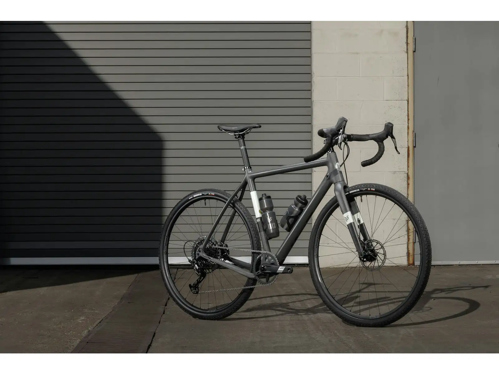 Ibis Hakka Mx Apex gravel kolo Slate