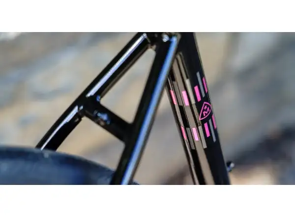 Marin Nicasio silniční kolo Gloss Black/Pink
