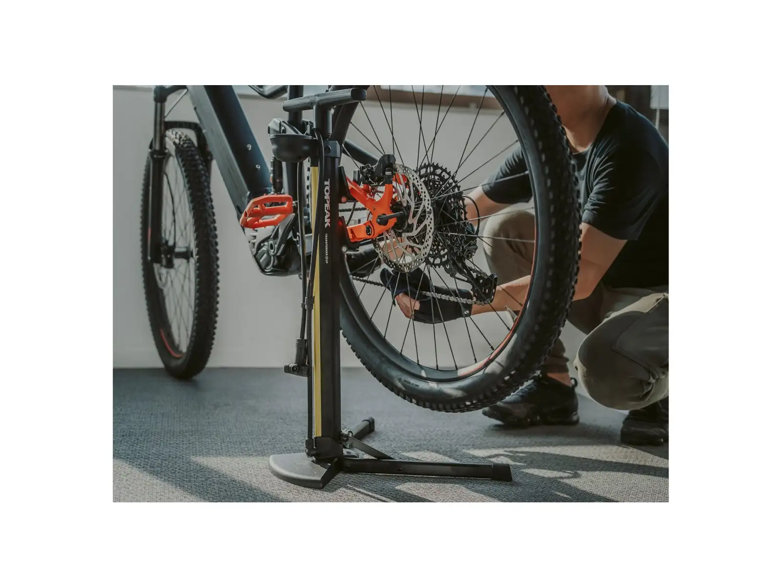 Topeak Transformer eUP dílenská pumpa černá/žlutá