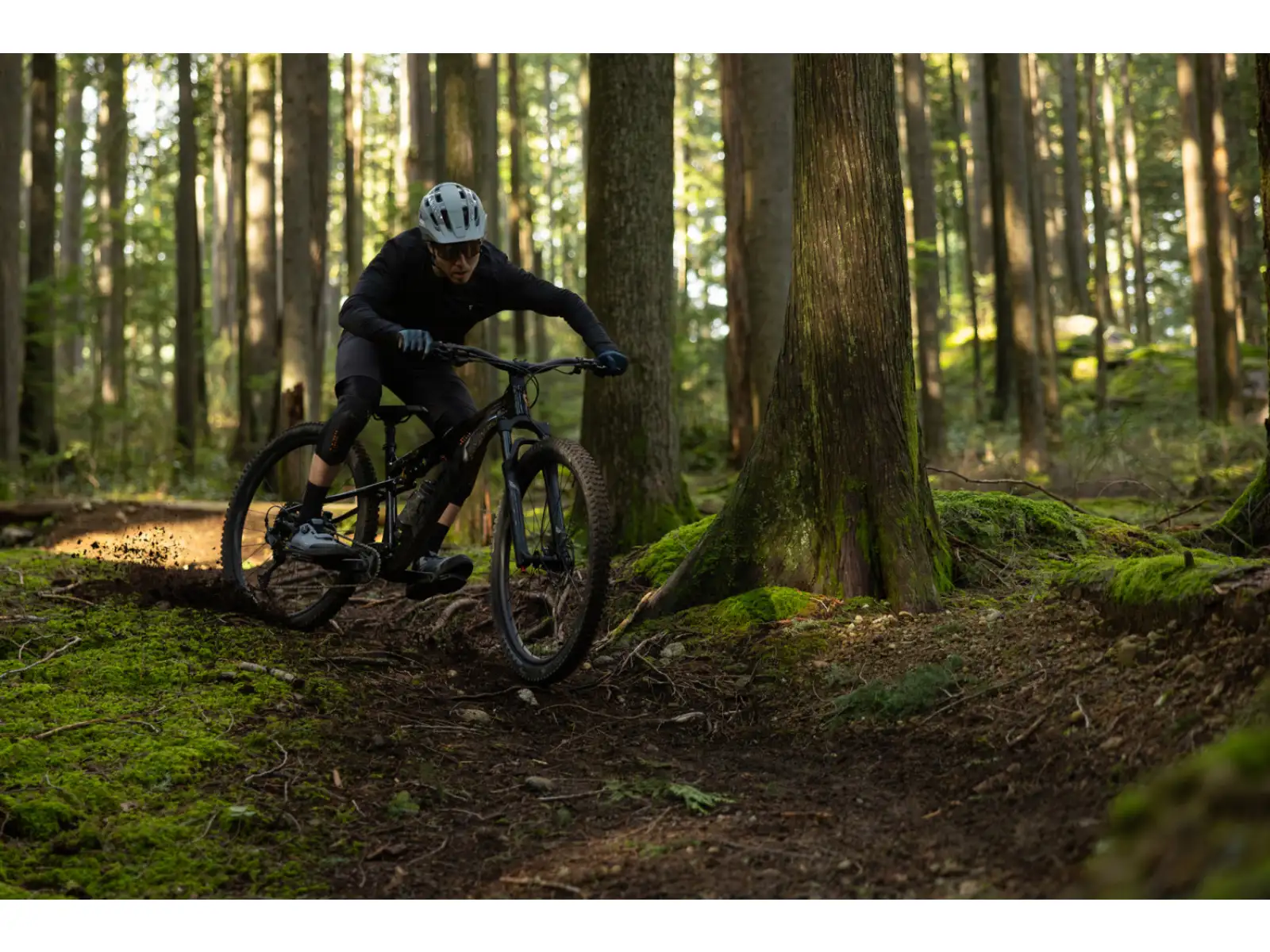 Giant Stance 2026 horské kolo Black