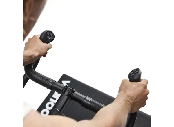 Wahoo KICKR Bike Pro Smart Bike trenažer