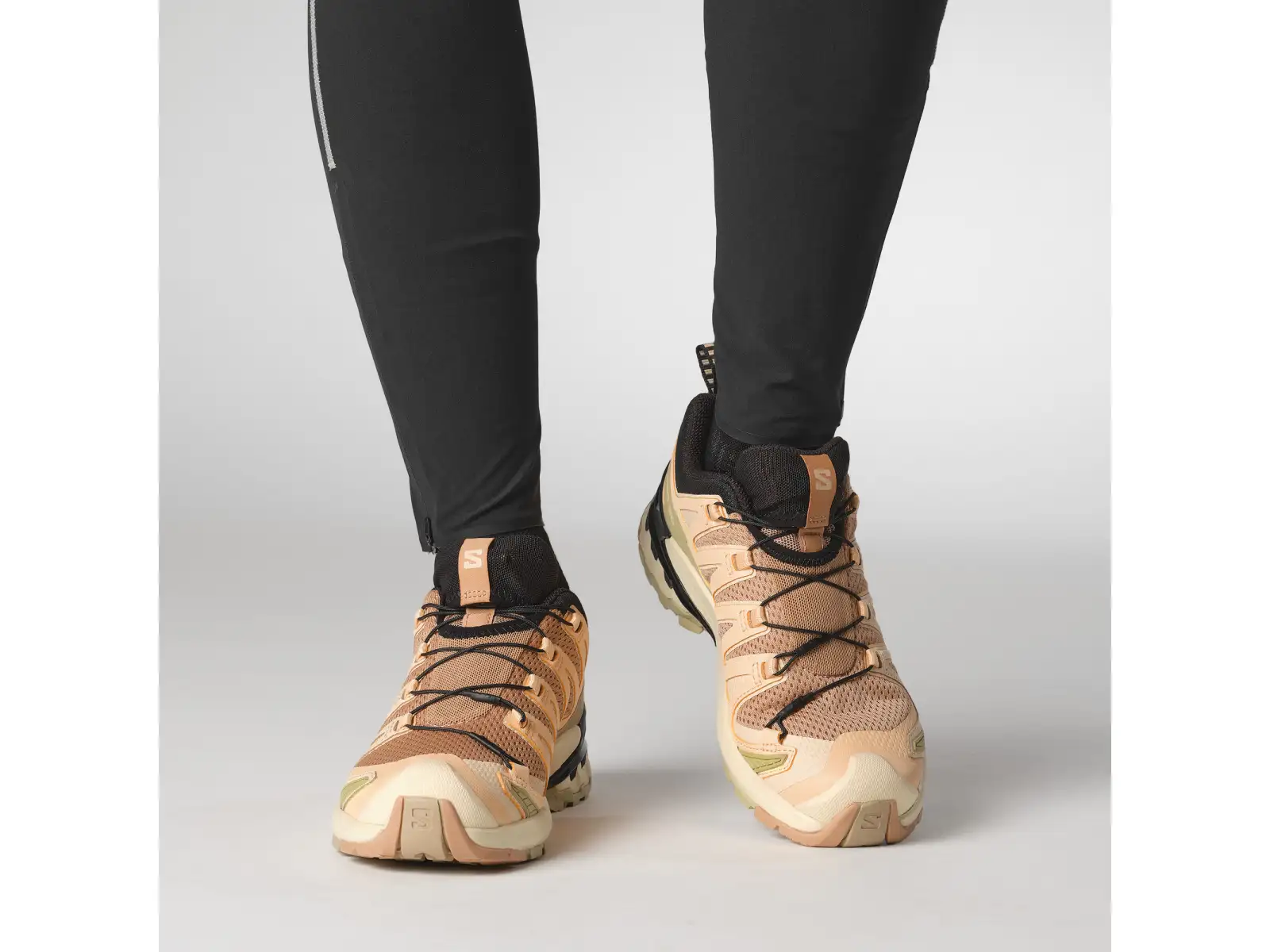 Salomon XA PRO 3D V9 dámská běžecká obuv Cork/Peach Fuzz/Sponge
