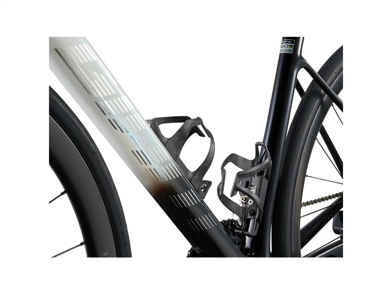 Giant Defy Advanced Pro 1 silniční kolo Unicorn White