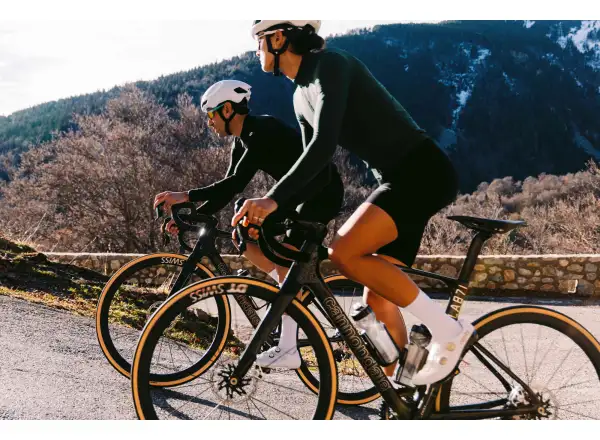 Cannondale SuperSix Evo 1 silniční kolo Platinum PLT