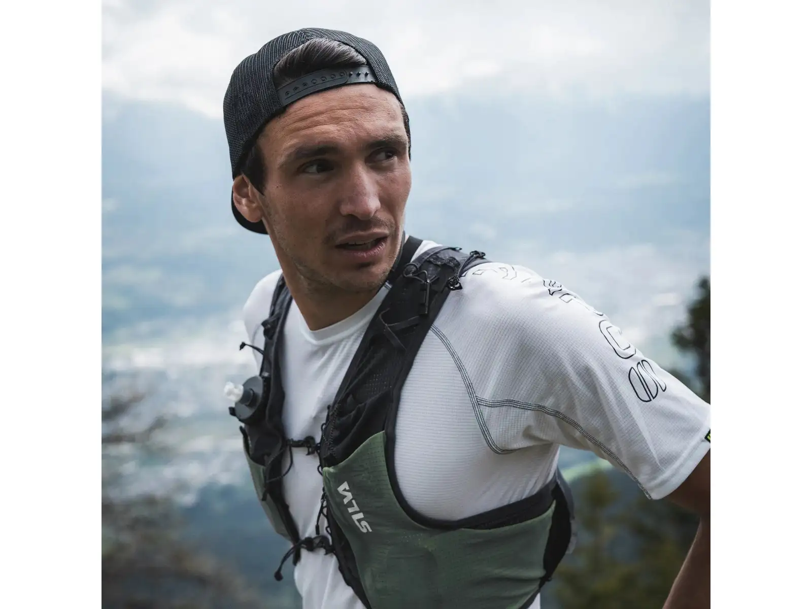 Silva Strive Fly běžecká vesta Green