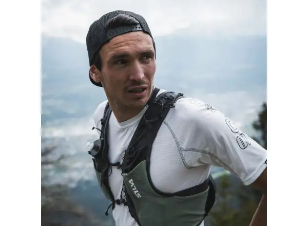 Silva Strive Fly běžecká vesta Green