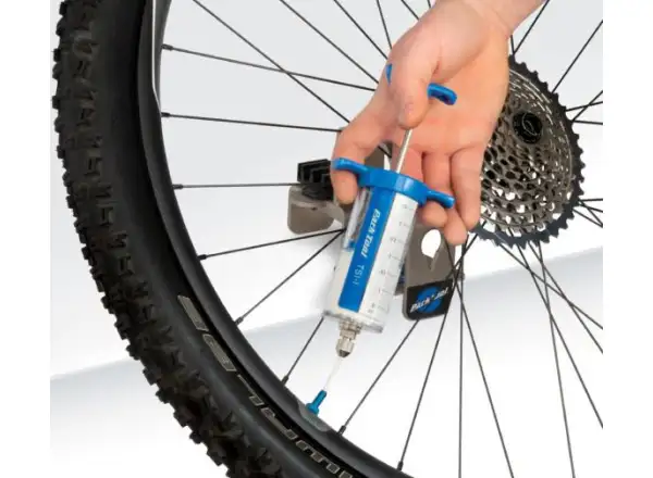 Park Tool TSI-1 plnička tmelu do bezdušových plášťů