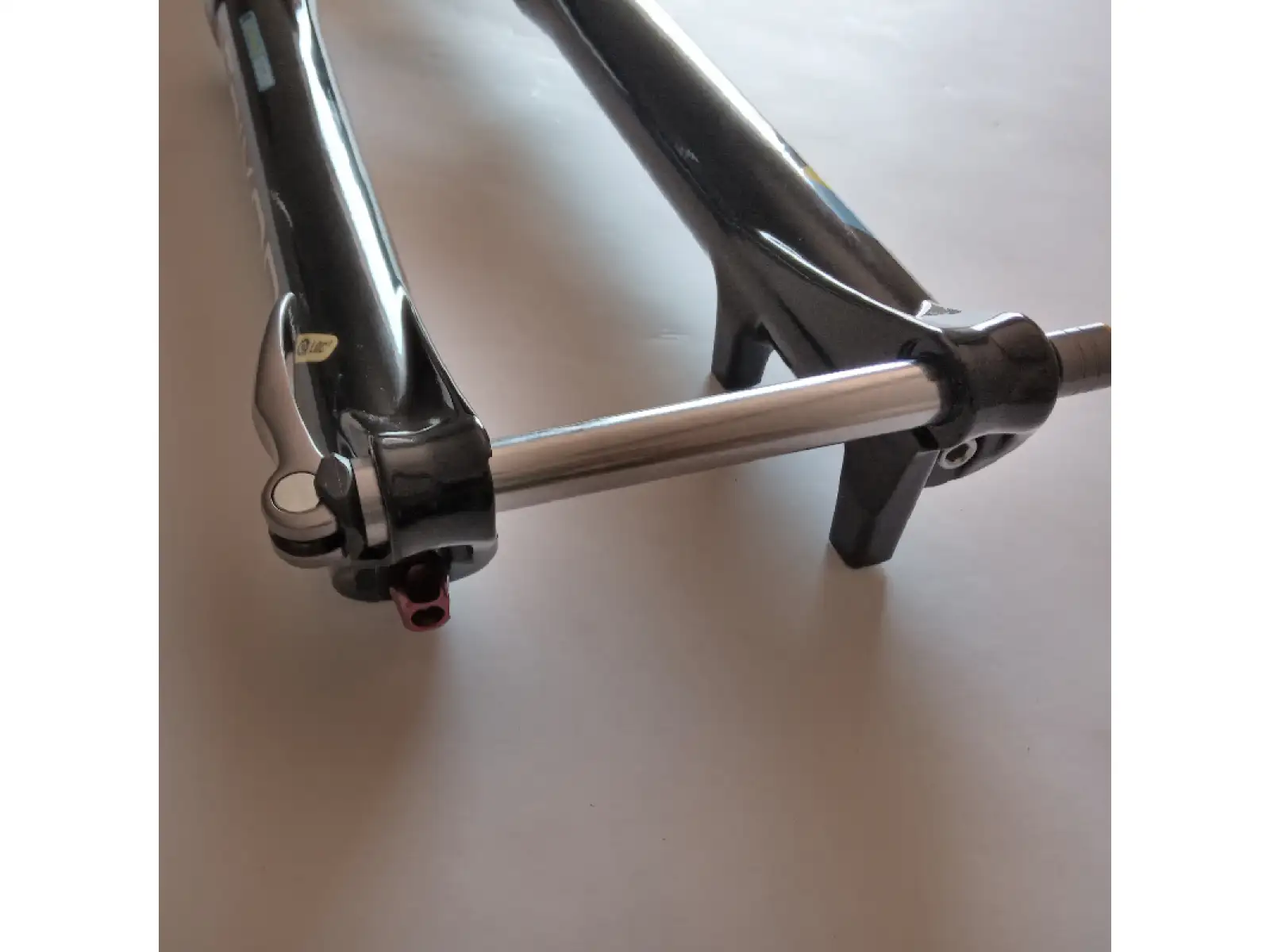 SR Suntour Epixon Elite TR RL-RC 140 mm 27,5" odpružená vidlice