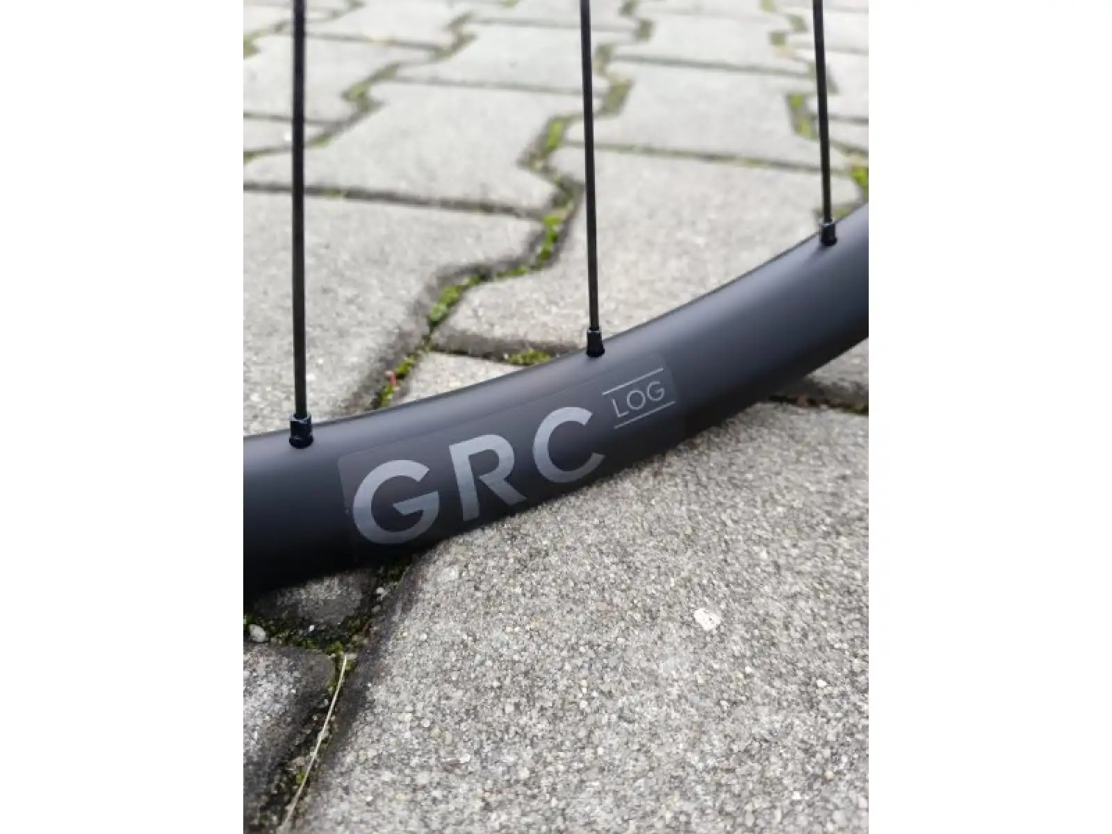 DT GRC LOG 25 Gravel Vypletená kola