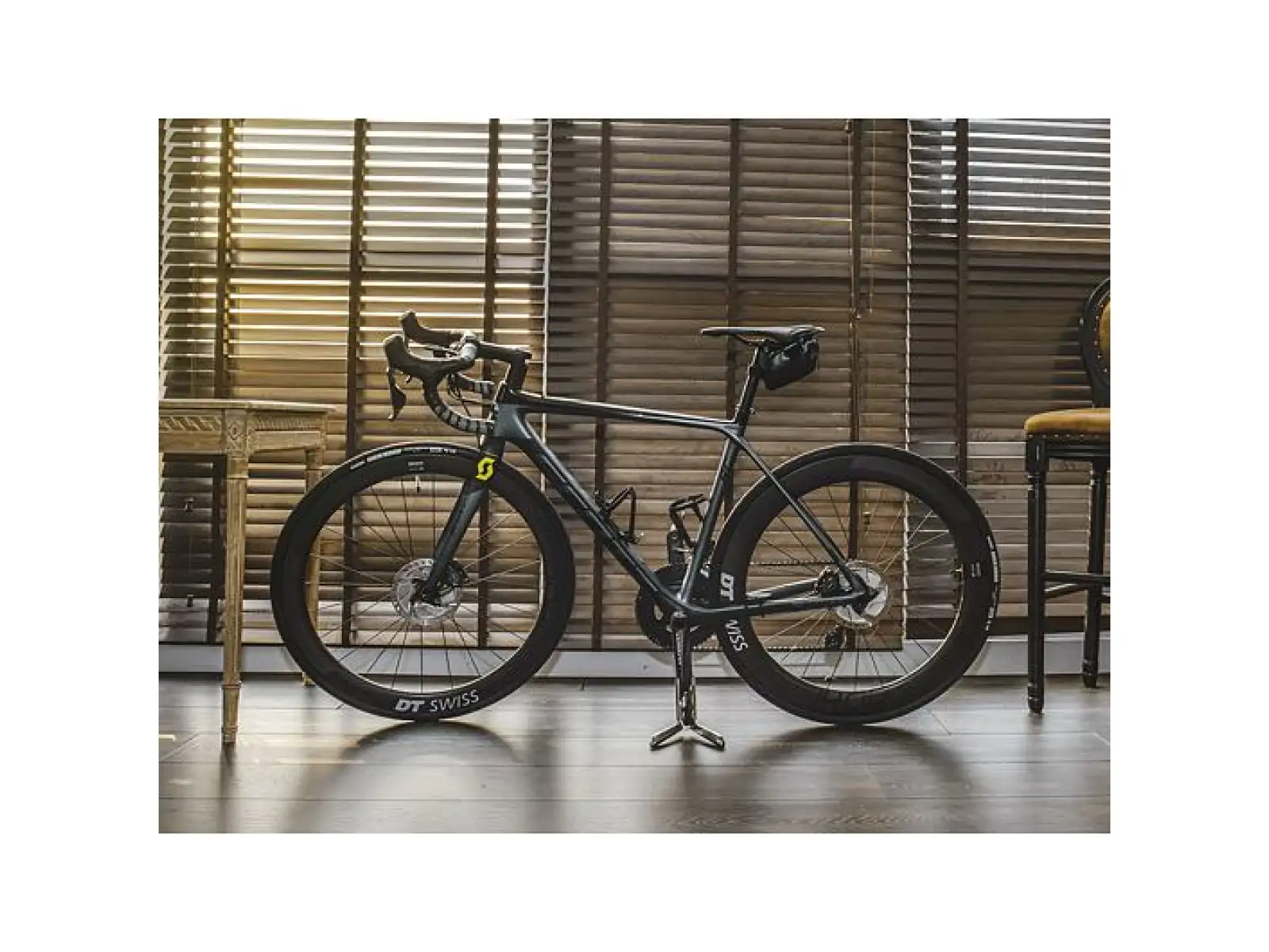 Topeak Flashstand Slim X stojan na silniční kola pro kliky Sram/Shimano/Campa