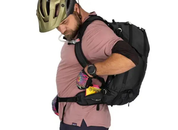 Osprey Syncro 20 batoh Raven Black
