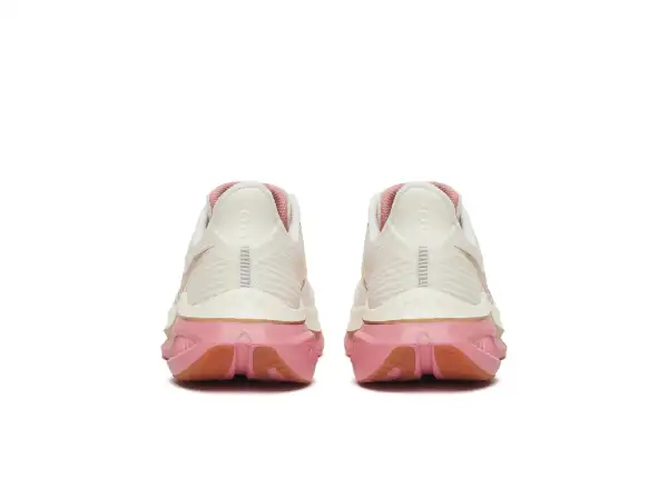 Saucony Endorphin Speed 5 dámská běžecká obuv Ivory/Mauve