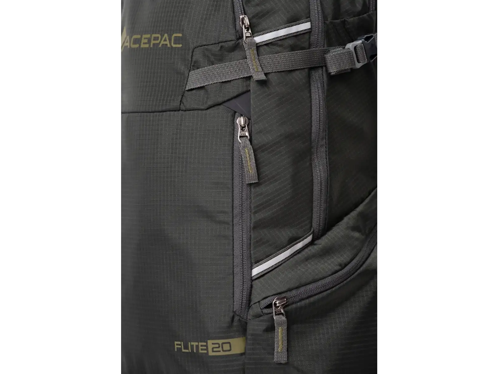 Acepac Flite MKIII 20 l batoh Black